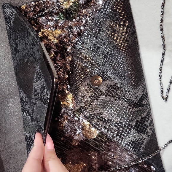 Big Buddha Clutch Bag - Picture 4 of 16